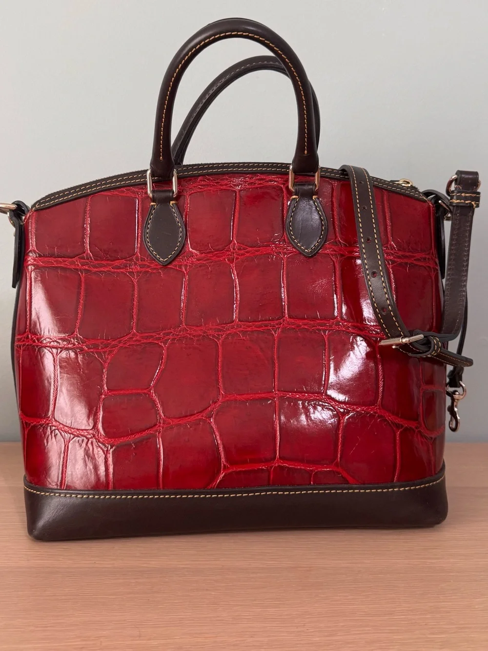 Vintage Dooney & Bourke Dillen Double Pocket Croc-Embossed Satchel Bag - Picture 3 of 9